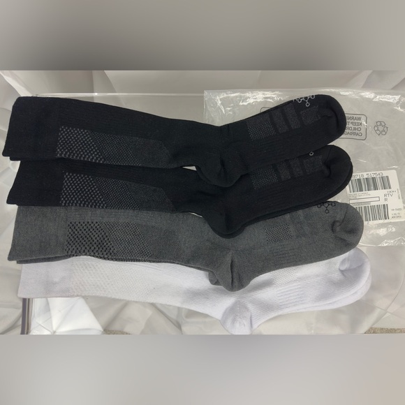 Tommie Copper Other - Tommie Copper Men’s Over the Calf S/4 Compression Socks 4 Pack New in Package !